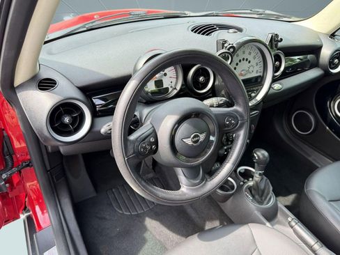 Used 2013 MINI Cooper Hardtop FWD image 4