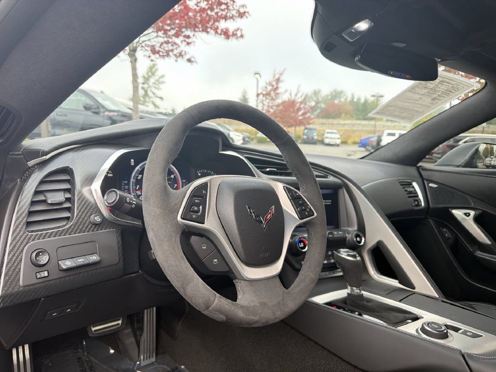 Certified 2015 Chevrolet Corvette Stingray Coupe RWD image 11