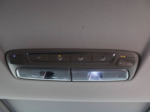 Used 2020 Kia Telluride S FWD image 26