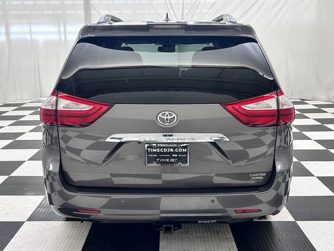 Used 2019 Toyota Sienna Limited Premium AWD/4WD image 6