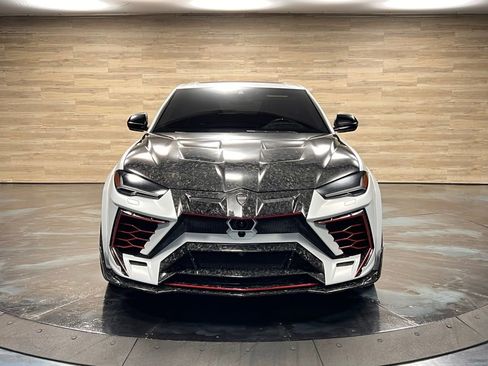 Used 2019 Lamborghini Urus image 6