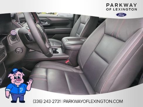 Used 2024 Chevrolet Suburban RST w/ Luxury Package AWD/4WD image 15