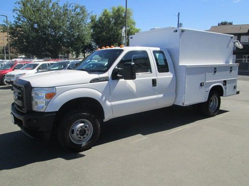 Used 2016 Ford F350 XL w/ Trailer Tow Package AWD/4WD image 3