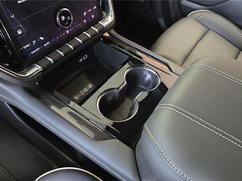 New 2026 GMC Yukon XL Elevation w/ LPO, Floor Liner Package image 25