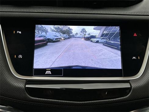 Certified 2023 Cadillac XT6 Luxury image 25