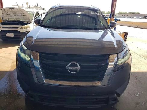 Used 2024 Nissan Pathfinder SV FWD image 5