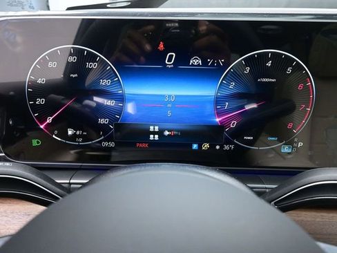 New 2026 Mercedes-Benz GLS 450 4MATIC image 10