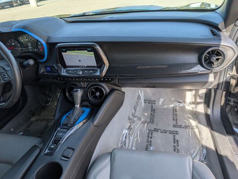 Used 2018 Chevrolet Camaro SS w/ LPO, Ground Effects Package RWD image 30