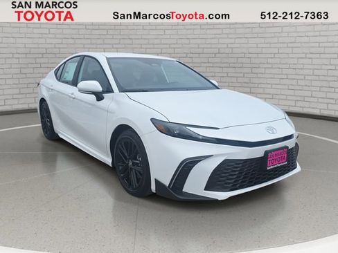 New 2026 Toyota Camry SE image 3