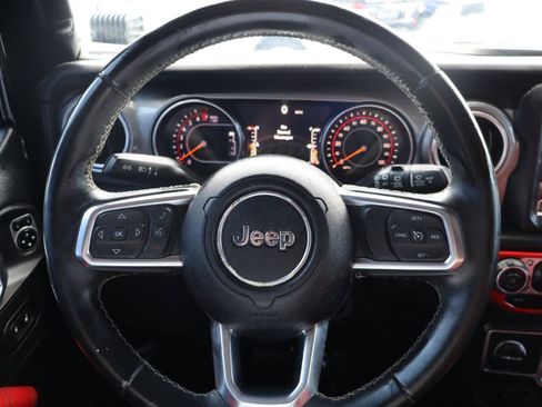 Used 2018 Jeep Wrangler Unlimited Sahara w/ Uconnect 4C Nav & Sound Group AWD/4WD image 20