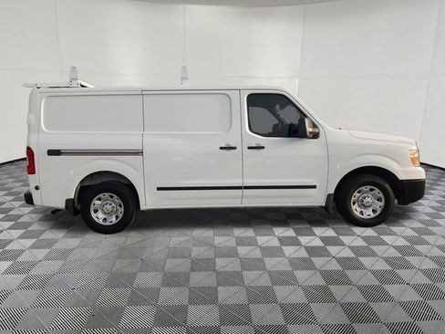 Used 2018 Nissan NV 2500 SV RWD image 4