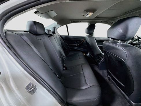 Used 2014 BMW 320i xDrive Sedan AWD/4WD image 26