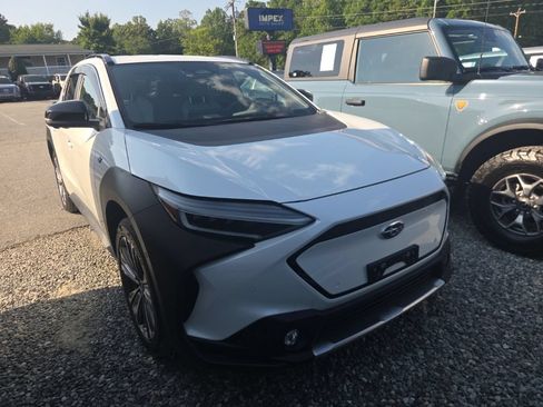 Used 2023 Subaru Solterra AWD image 2