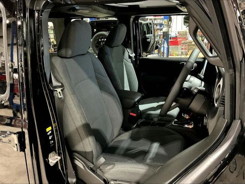 New 2026 Jeep Wrangler Unlimited Sport w/ Convenience Group image 9