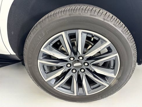 Used 2022 Cadillac Escalade Sport Platinum AWD/4WD image 31