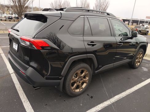 Used 2024 Toyota RAV4 AWD Hybrid image 10