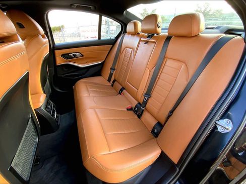 Used 2019 BMW 330i Sedan w/ Driving Assistance Package image 19