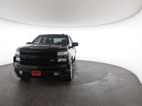 Used 2021 Chevrolet Silverado 1500 Custom image 4