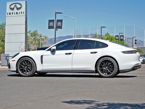 Used 2023 Porsche Panamera 4 Platinum Edition AWD/4WD image 5