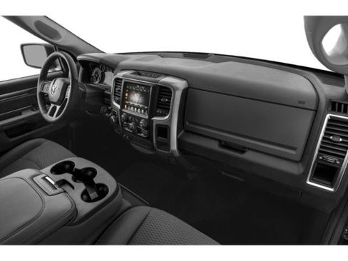 Certified 2021 RAM 1500 Classic SLT w/ Luxury Group image 16