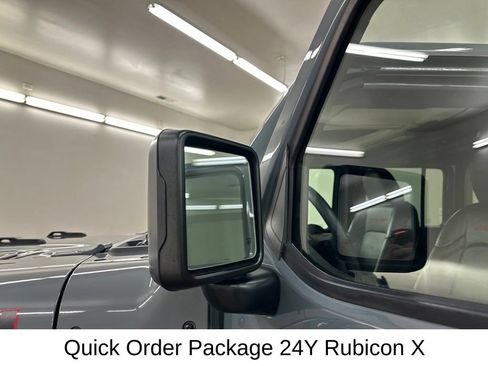 Used 2024 Jeep Wrangler Unlimited Rubicon AWD/4WD image 18