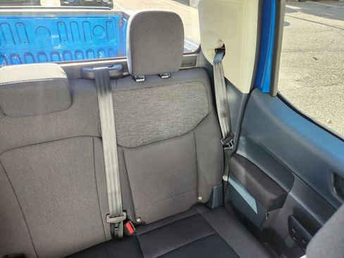 New 2025 Ford Maverick XL w/ Equipment Group 101A image 15