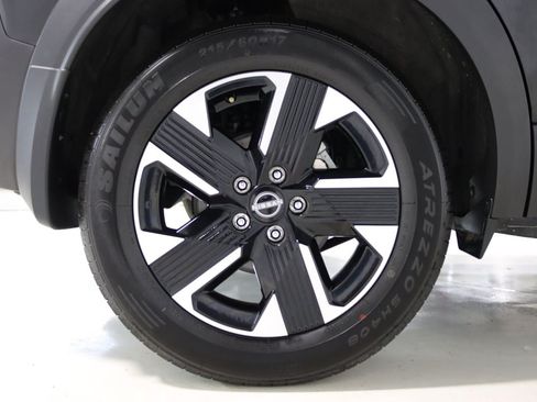 Used 2025 Nissan Kicks SV AWD/4WD image 61