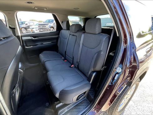 Used 2023 Hyundai Palisade SE image 17