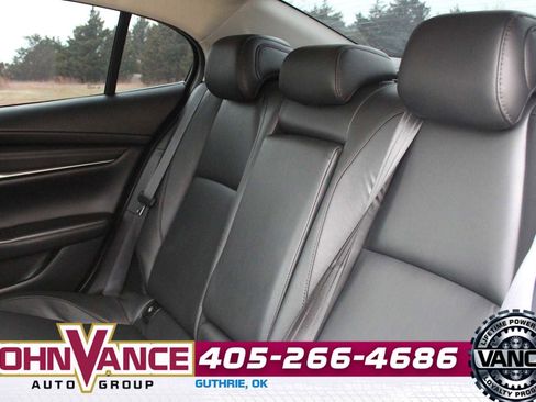 Used 2024 MAZDA MAZDA3 s image 20