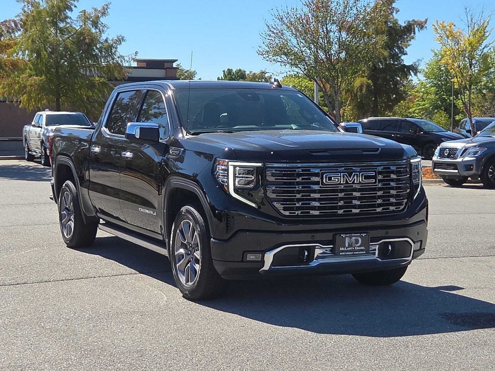 Used 2025 GMC Sierra 1500 Denali Ultimate AWD/4WD image 1