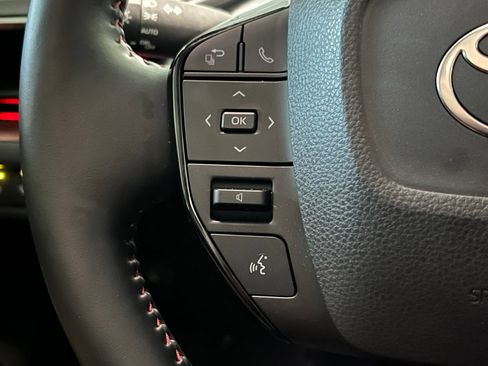 Used 2024 Toyota Prius Prime FWD image 34