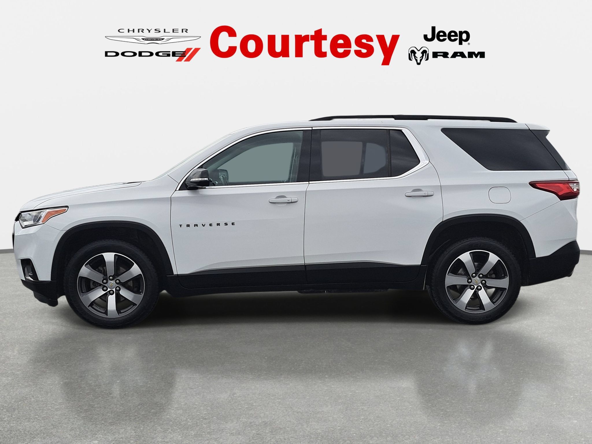Used 2020 Chevrolet Traverse LT w/ LT Premium Package AWD/4WD image 7