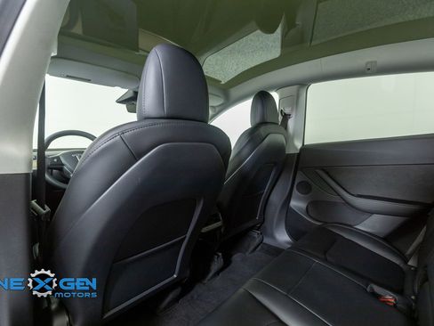 Used 2022 Tesla Model Y Performance AWD/4WD image 24