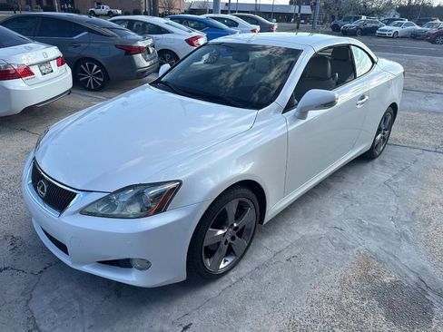 Used 2010 Lexus IS 250C image 1