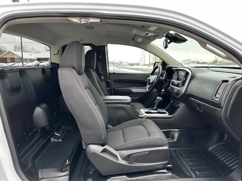 Used 2021 Chevrolet Colorado LT w/ Fleet Safety Package image 16