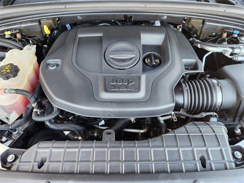 Used 2021 Jeep Grand Cherokee L Summit w/ Luxury Tech Group V image 24