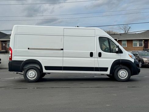 New 2026 RAM ProMaster 2500 w/ Cold Weather Group image 8