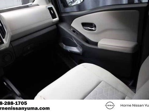 New 2025 Nissan Frontier SV w/ SV Convenience Package image 11