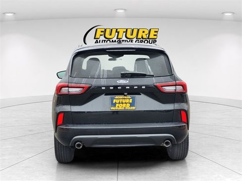 Used 2024 Ford Escape ST-Line image 8
