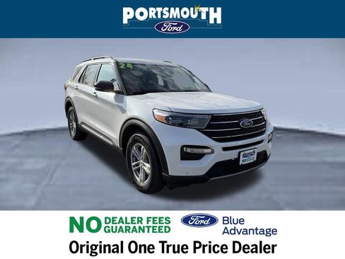 Used 2024 Ford Explorer XLT w/ Equipment Group 202A image 26
