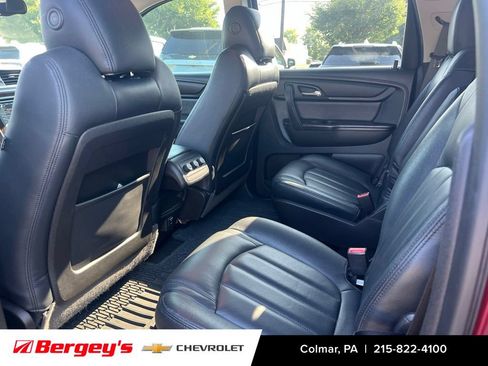 Used 2016 Chevrolet Traverse LT w/ Style and Technology Package FWD image 10