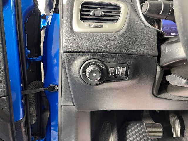 Used 2018 Jeep Compass Latitude w/ Popular Equipment Group AWD/4WD image 15