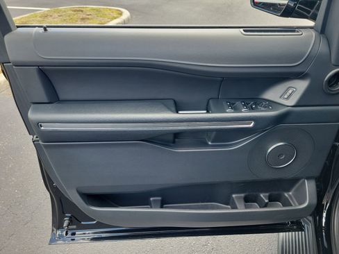 Certified 2023 Ford Expedition XLT RWD image 14