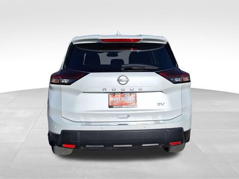 Certified 2024 Nissan Rogue SV FWD image 7