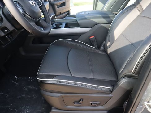 New 2026 RAM 2500 Laramie w/ Night Edition AWD/4WD image 12