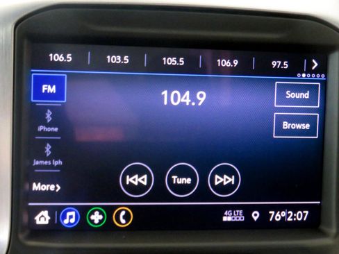 Used 2020 GMC Sierra 1500 SLE image 42