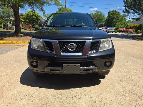 Used 2016 Nissan Frontier SV w/ SV Value Truck Package AWD/4WD image 7