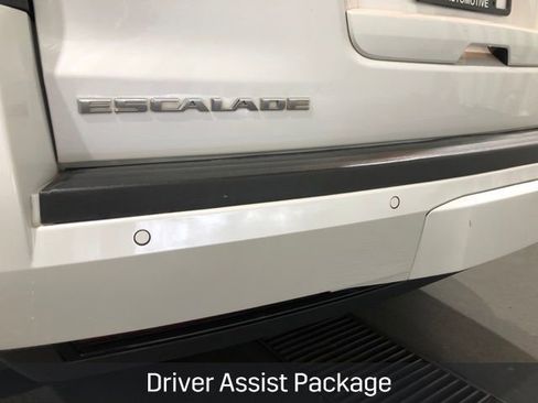 Certified 2018 Cadillac Escalade Platinum AWD/4WD image 7