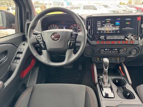 Certified 2025 Nissan Frontier Pro-X w/ Pro Convenience Package image 13