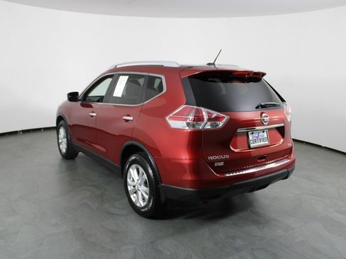 Used 2015 Nissan Rogue SV FWD image 3